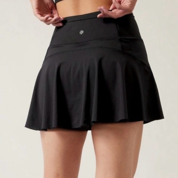 Athleta Women Black Ace Tennis Skirt 13.5 Length Built In Shorts XS - Picture 3 of 4